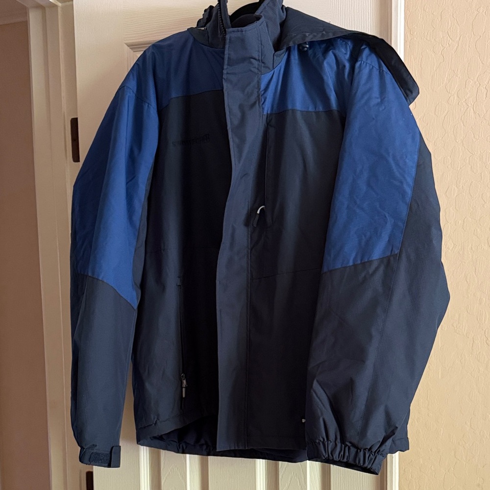 Swiss Tech Two-Tone Navy and Royal Blue Rain Jacket